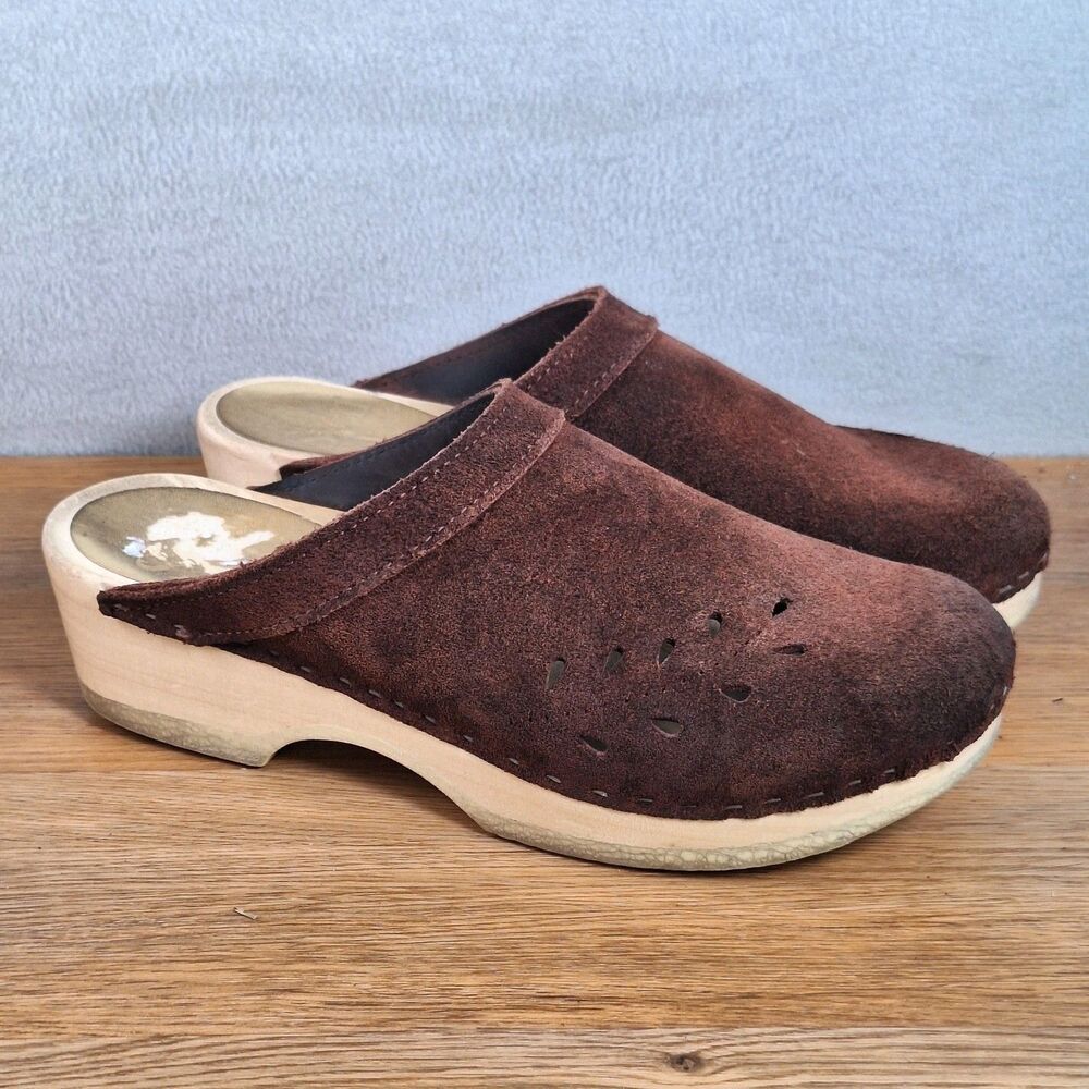 Sven Women's EU 40 Slip-On Suede Clogs Brown Leaf Punch Detail Leather Lined